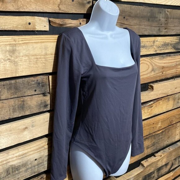 Aritzia Babaton Grey‎ Contour Squareneck Longsleeve Bodysuit Large - Picture 3 of 8